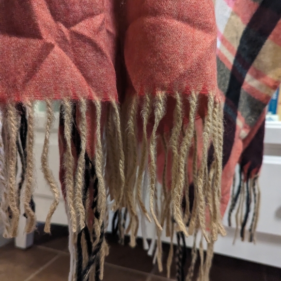 Woolrich cozy blanket shawl cover up OS - Picture 3 of 6